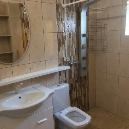 3 Papuci Constanta