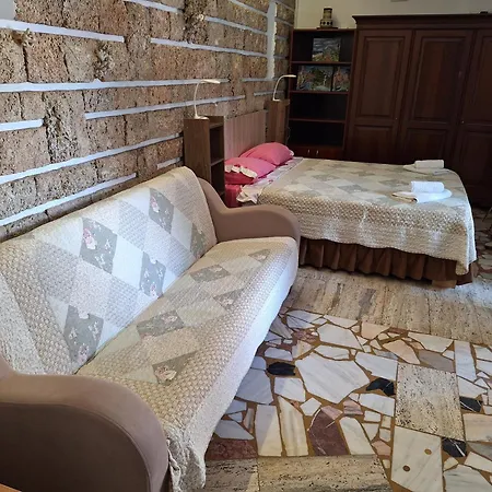 3 Papuci Constanţa